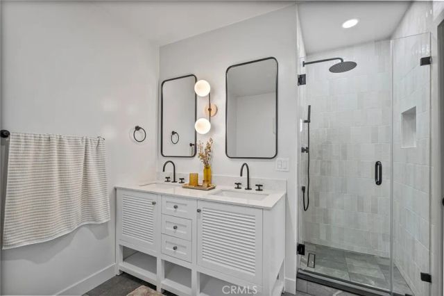 2420 N Keystone Street, Burbank, CA 91504