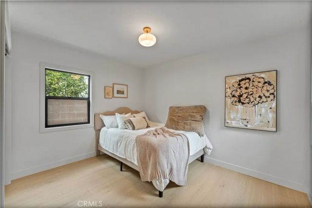 2420 N Keystone Street, Burbank, CA 91504