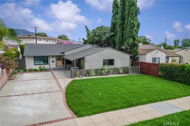 2420 N Keystone Street, Burbank, CA 91504