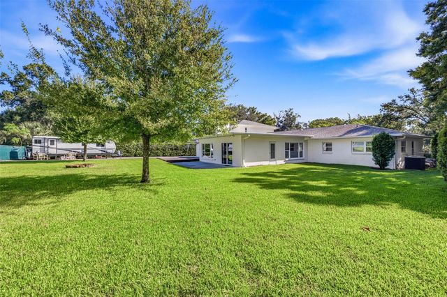 11714 N ROME AVENUE, Tampa, FL 33612