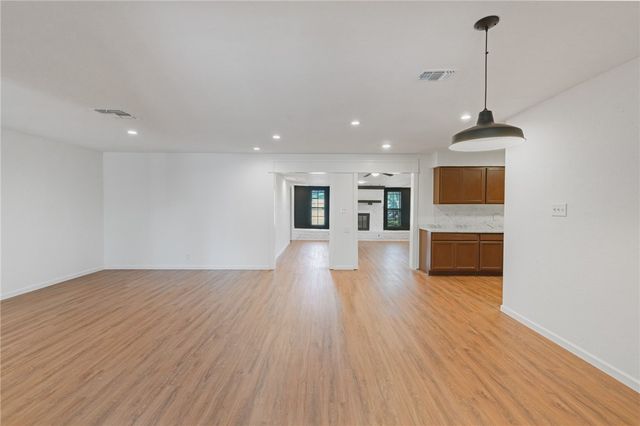 1134 Alexandria Dr, Corpus Christi, TX 78412