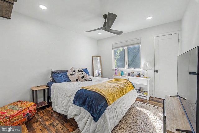72 S LISA DR, Egg Harbor City, NJ 08215