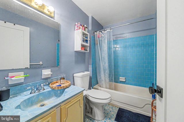 72 S LISA DR, Egg Harbor City, NJ 08215