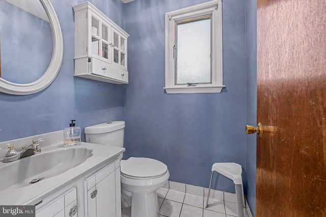 72 S LISA DR, Egg Harbor City, NJ 08215