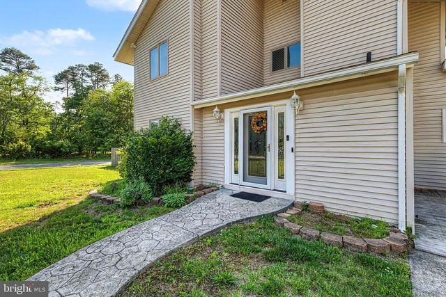 72 S LISA DR, Egg Harbor City, NJ 08215