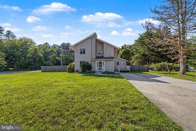 72 S LISA DR, Egg Harbor City, NJ 08215