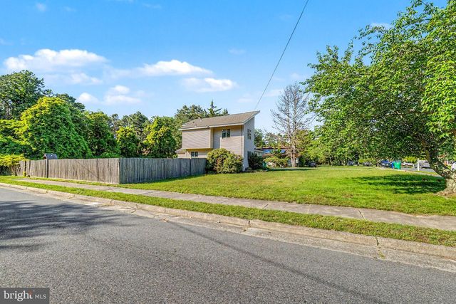72 S LISA DR, Egg Harbor City, NJ 08215