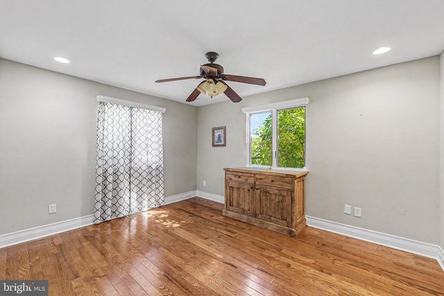 72 S LISA DR, Egg Harbor City, NJ 08215
