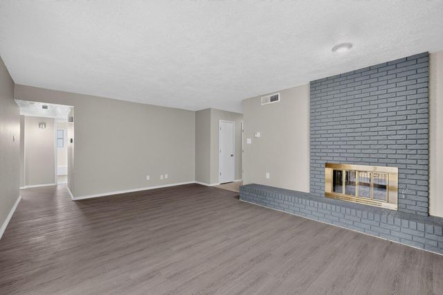 9015 FREEDOM Way NE, Albuquerque, NM 87109