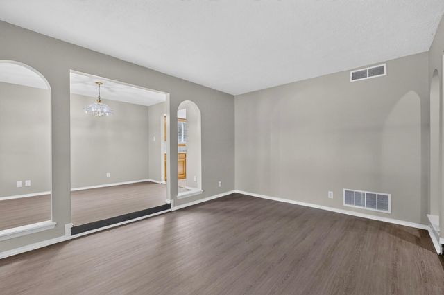 9015 FREEDOM Way NE, Albuquerque, NM 87109