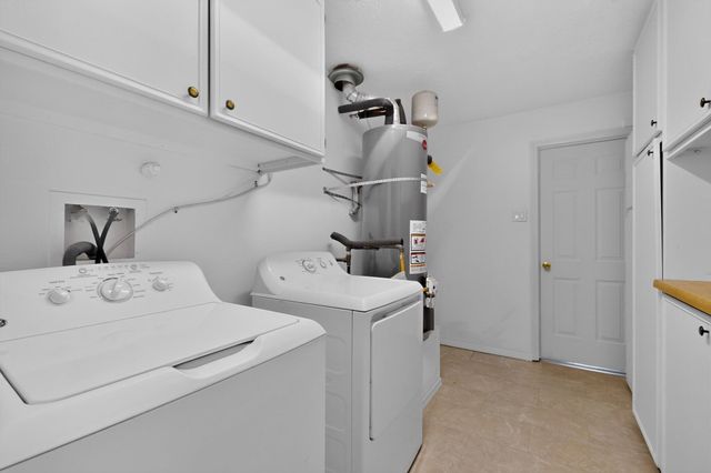 9015 FREEDOM Way NE, Albuquerque, NM 87109