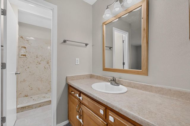 9015 FREEDOM Way NE, Albuquerque, NM 87109