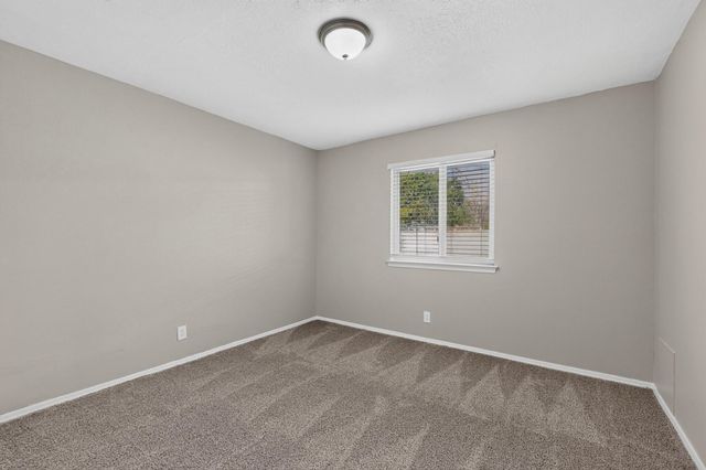 9015 FREEDOM Way NE, Albuquerque, NM 87109