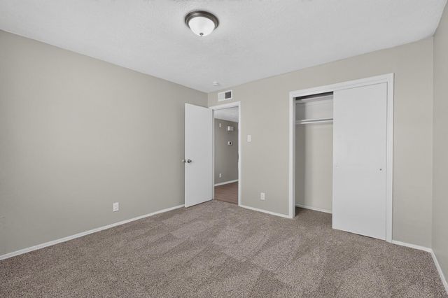9015 FREEDOM Way NE, Albuquerque, NM 87109