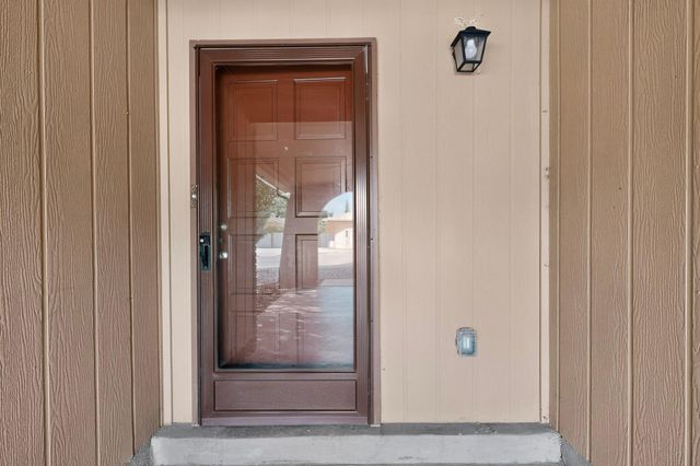9015 FREEDOM Way NE, Albuquerque, NM 87109