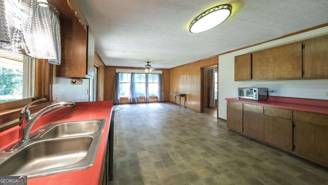 5586 Cave Springs Road, Douglasville, GA 30134