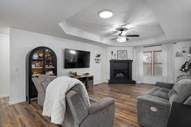 4571 S Park Avenue, Springfield, MO 65810