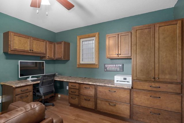 4571 S Park Avenue, Springfield, MO 65810