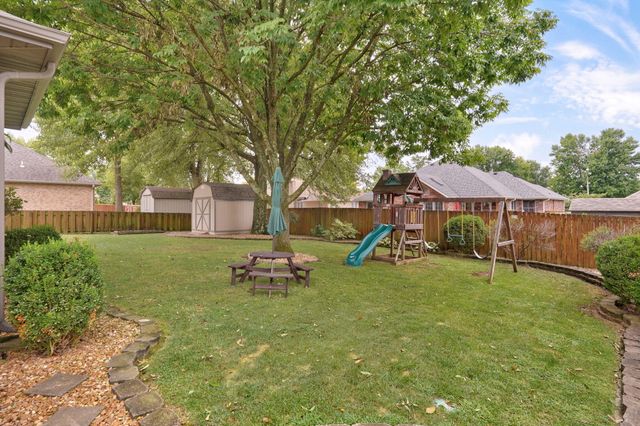 4571 S Park Avenue, Springfield, MO 65810
