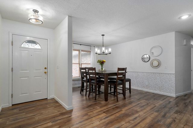 4571 S Park Avenue, Springfield, MO 65810