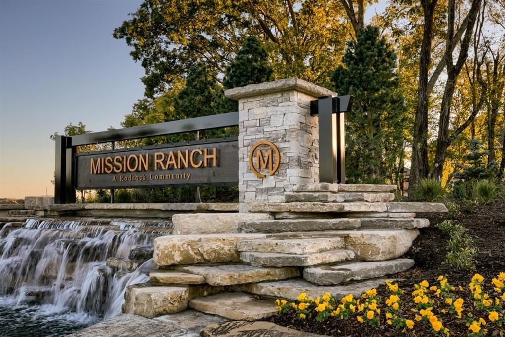 4017 W 158th Place, Overland Park, KS KS