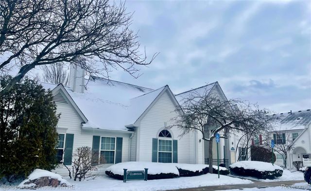 22254 Cape Cod Way, Farmington Hills, MI 48336