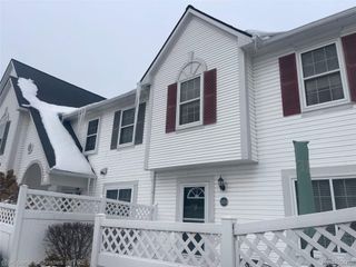 22254 Cape Cod Way, Farmington Hills, MI 48336