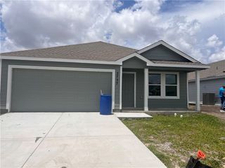 2757 Lannister, Corpus Christi, TX 78415
