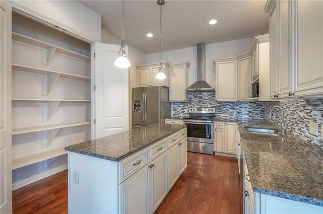 15581 S Hillside Street 4101, Olathe, KS 66062