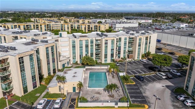 2075 SW 122nd Avenue 304, Miami, FL 33175