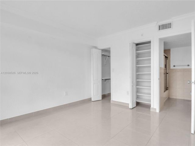 2075 SW 122nd Avenue 304, Miami, FL 33175