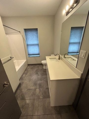 145 Newbury Ave 13, Quincy, MA 02171