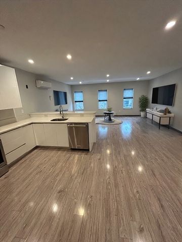 145 Newbury Ave 13, Quincy, MA 02171