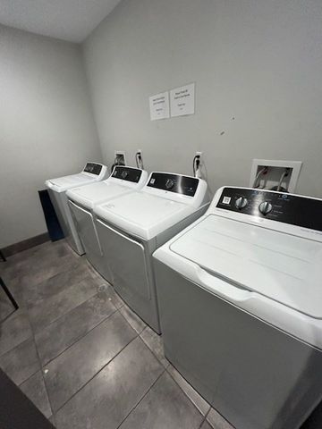 145 Newbury Ave 13, Quincy, MA 02171