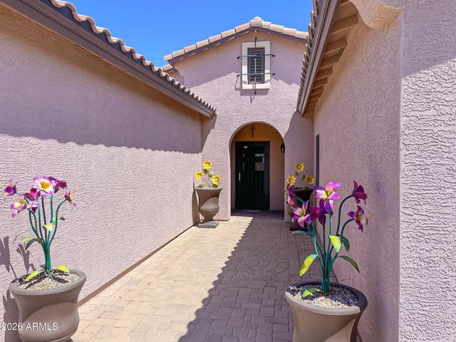 668 W STANLEY Avenue, Queen Creek, AZ 85140