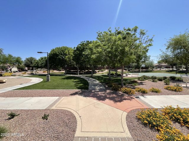 668 W STANLEY Avenue, Queen Creek, AZ 85140
