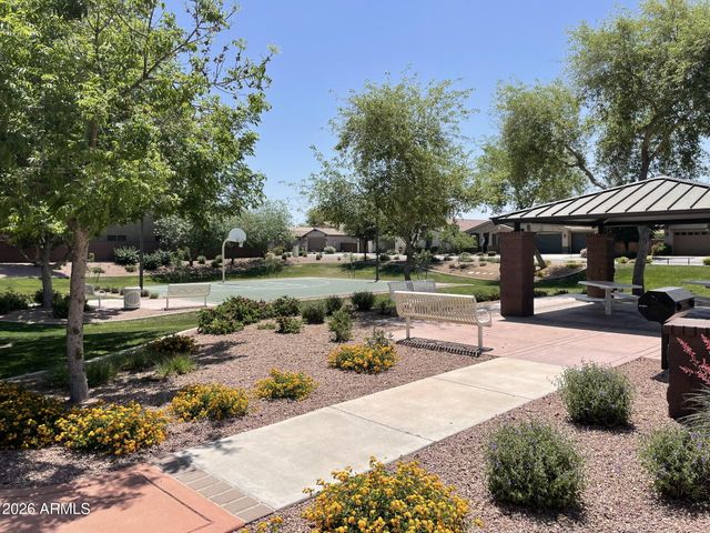 668 W STANLEY Avenue, Queen Creek, AZ 85140