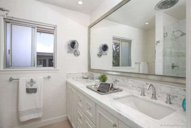 155 15th St 19, Del Mar, CA 92014