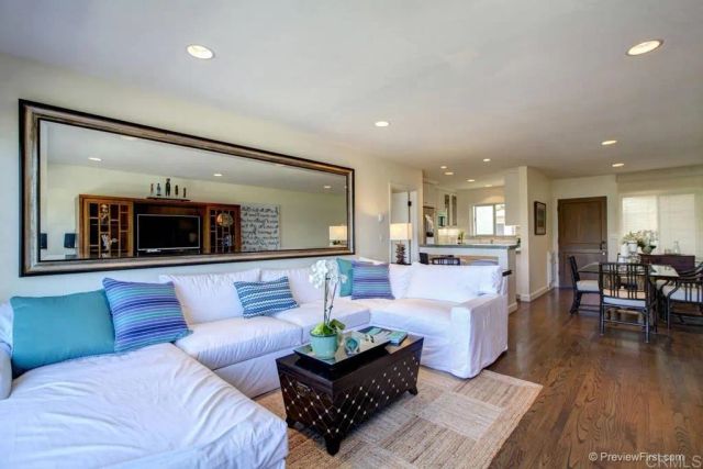 155 15th St 19, Del Mar, CA 92014