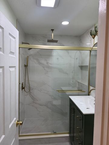 10 Linda Ln 3-6, Boston, MA 02125