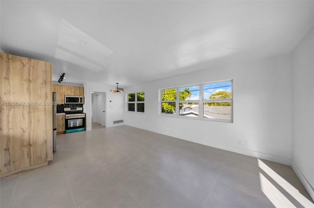 5195 NE 18th Ave 3, Fort Lauderdale, FL 33334