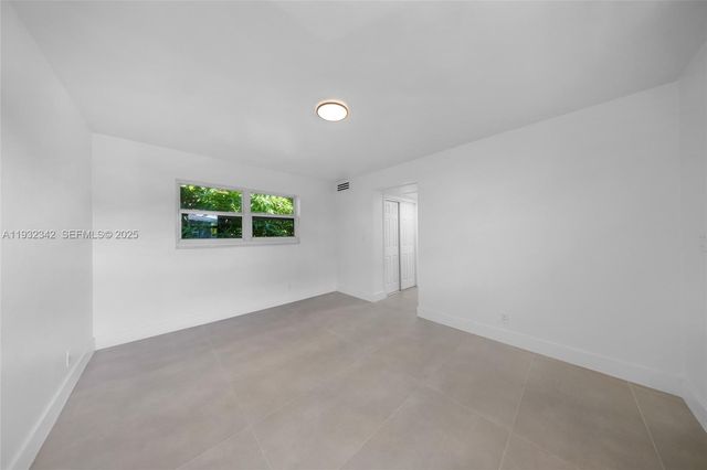 5195 NE 18th Ave 3, Fort Lauderdale, FL 33334