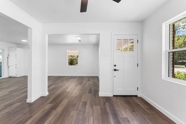 324 S Center Street, Conway, AR 72034