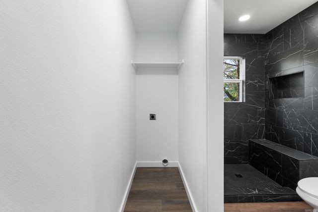 324 S Center Street, Conway, AR 72034