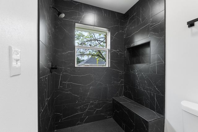 324 S Center Street, Conway, AR 72034