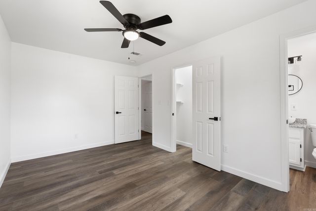 324 S Center Street, Conway, AR 72034