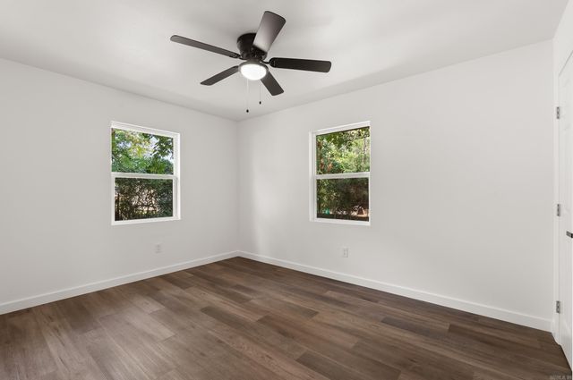 324 S Center Street, Conway, AR 72034