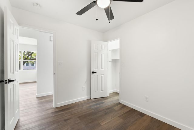 324 S Center Street, Conway, AR 72034