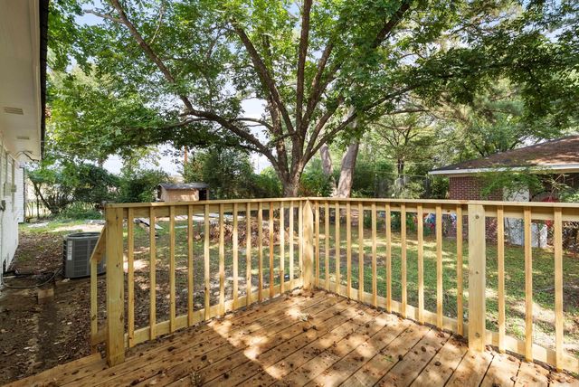 324 S Center Street, Conway, AR 72034