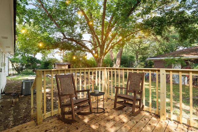 324 S Center Street, Conway, AR 72034